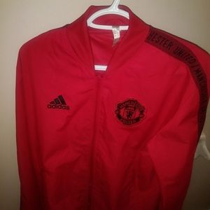 Manchester United 2019/2020 pre-game jacket